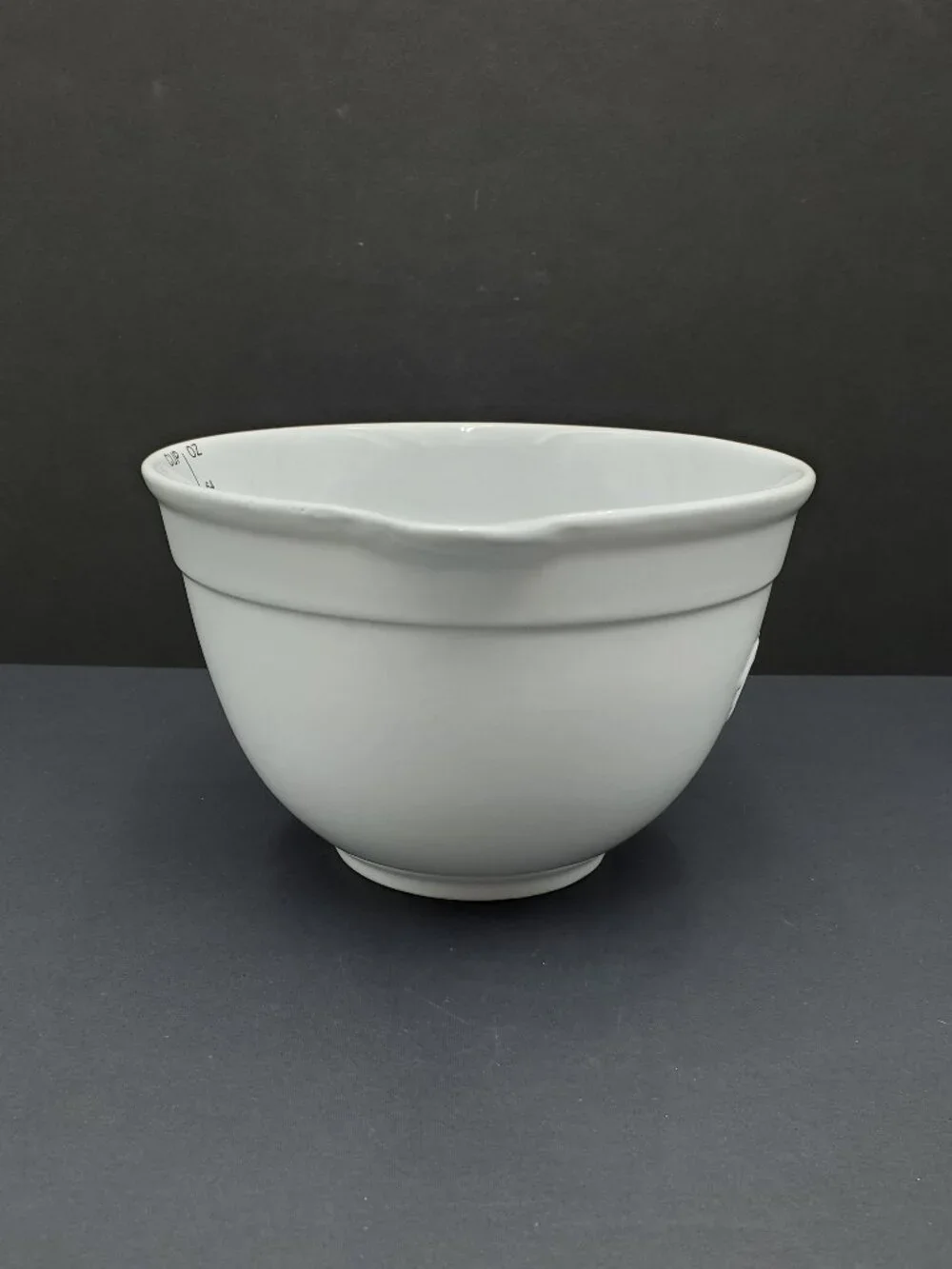 Mason Craft & More Batter Bowl White 8 Cup 64 Ounce Handled Mixing Bowl